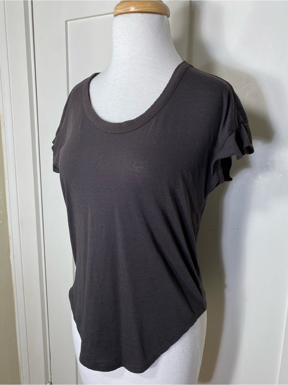 Chaser Light Medium Brown Short Sleeve Scoop Tee Ruffle Short Sleeve Top XS